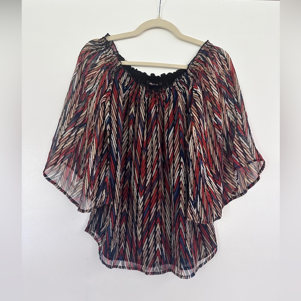 Ella Moss Pleated Flutter Sleeve Blouse in Black and Red